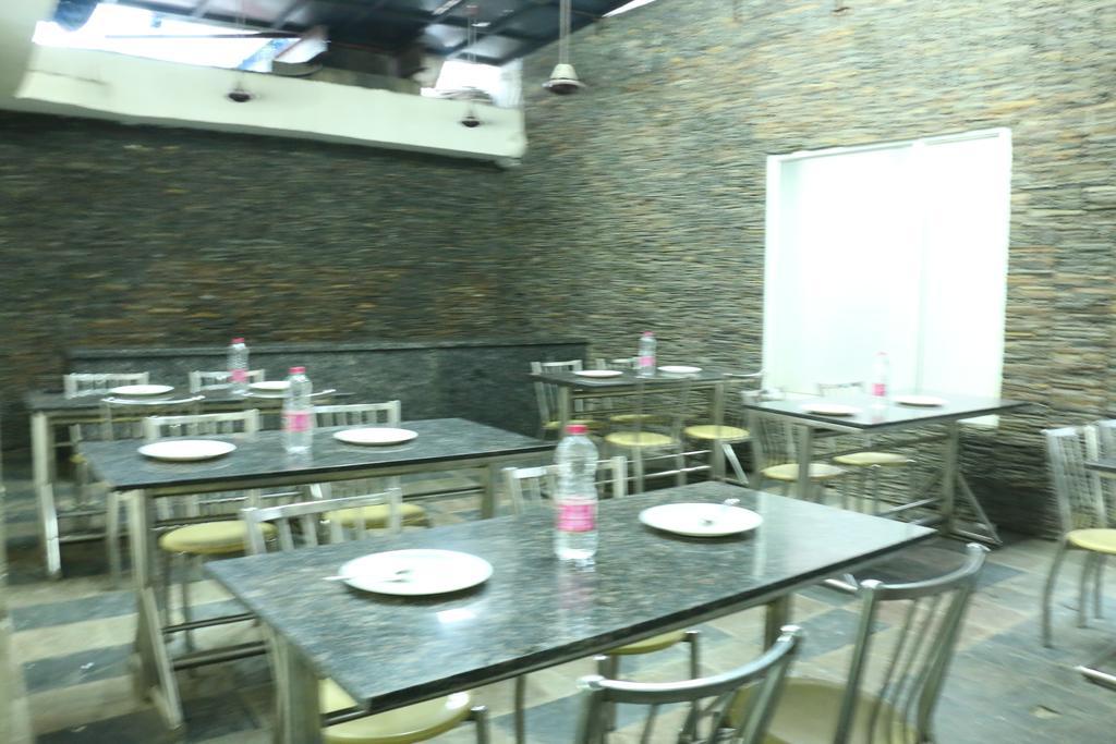 Hotel Benz International Delhi  Exterior foto