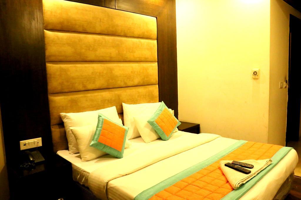 Hotel Benz International Delhi  Exterior foto